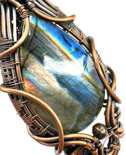 Load image into Gallery viewer, Adofhaor Labradorite &amp; Kyanite Amulet Necklace