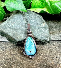 Load image into Gallery viewer, Green Kyanite Copper Wire Wrapped Pendant