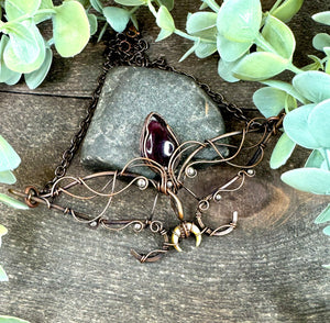 Eryn Garnet Elven Necklace