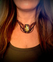 Load image into Gallery viewer, Ohtar Labradorite Collar Necklace