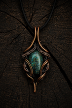 Load image into Gallery viewer, Elven Lattice Pendant