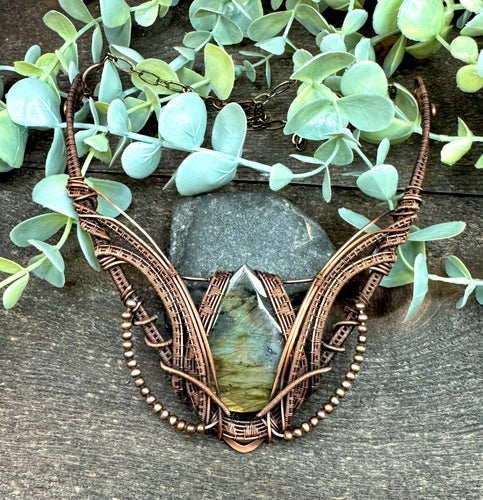 Ohtar Labradorite Collar Necklace