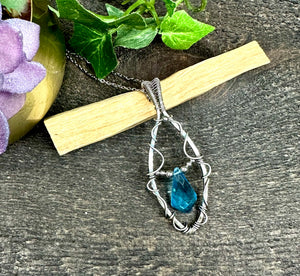 Open Hammered & Woven Sterling Silver Frame Blue Topaz Pendant Necklace
