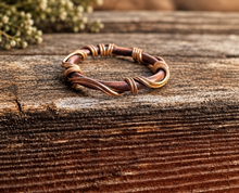 Load image into Gallery viewer, Gold &amp; Copper Intertwine Stacking Ring